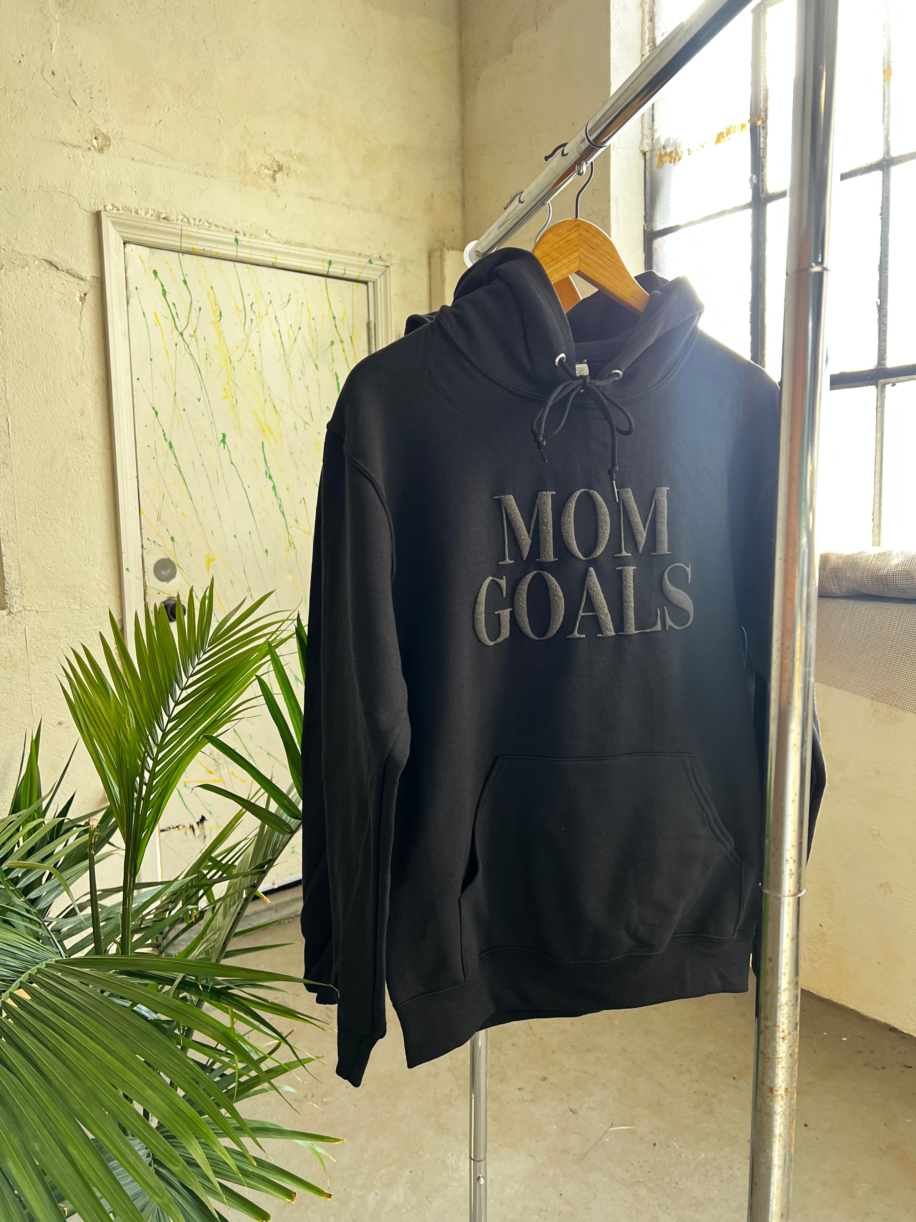 MG.CO Puff Hoodie | Black